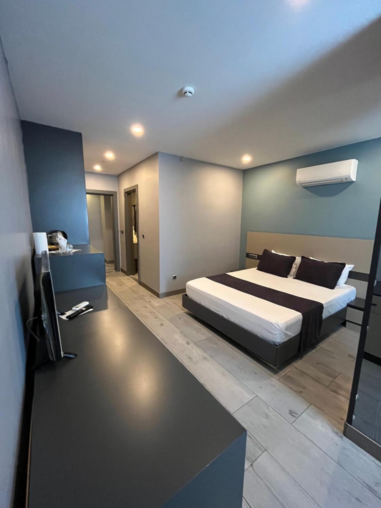 Agora Royal Hotel