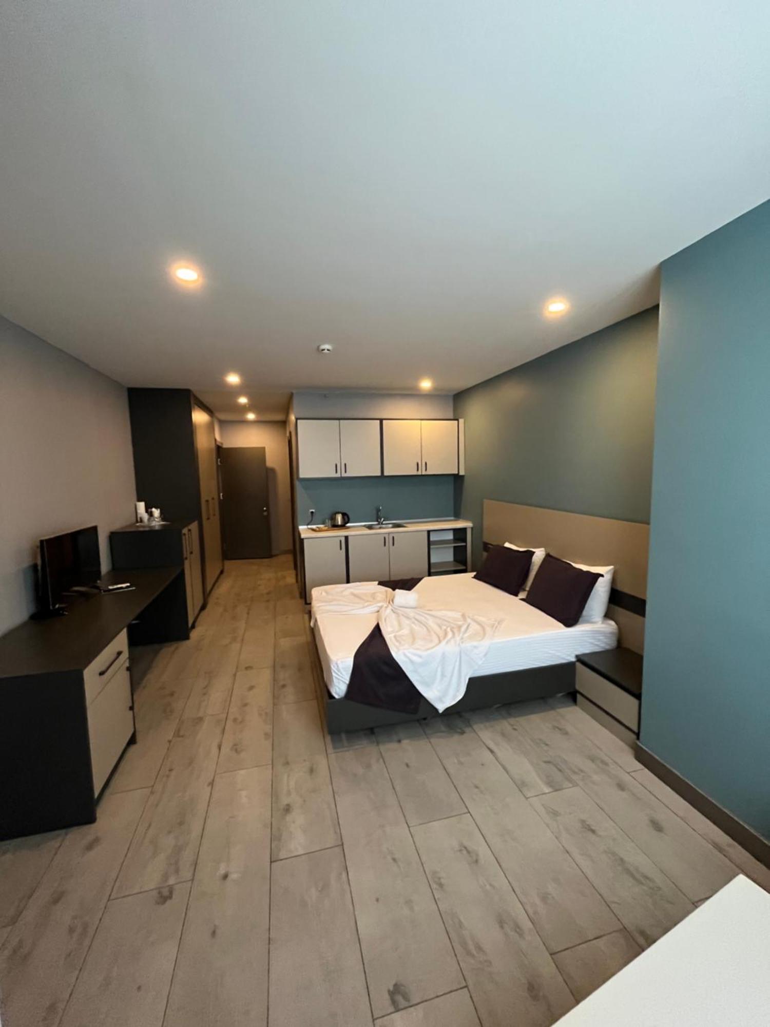 Hotel Agora Royal *